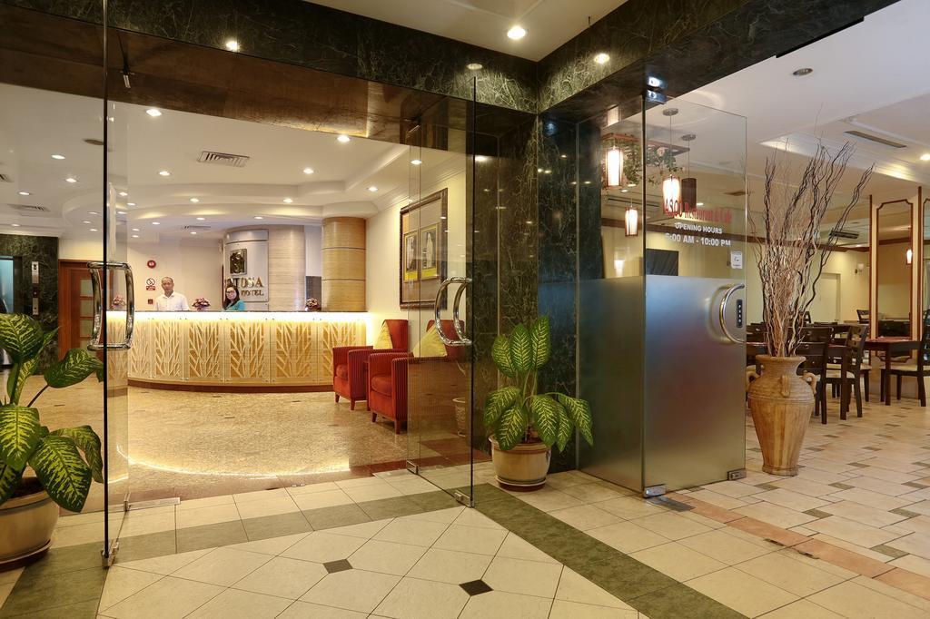 Hotel Sentosa Kuala Belait Exterior foto